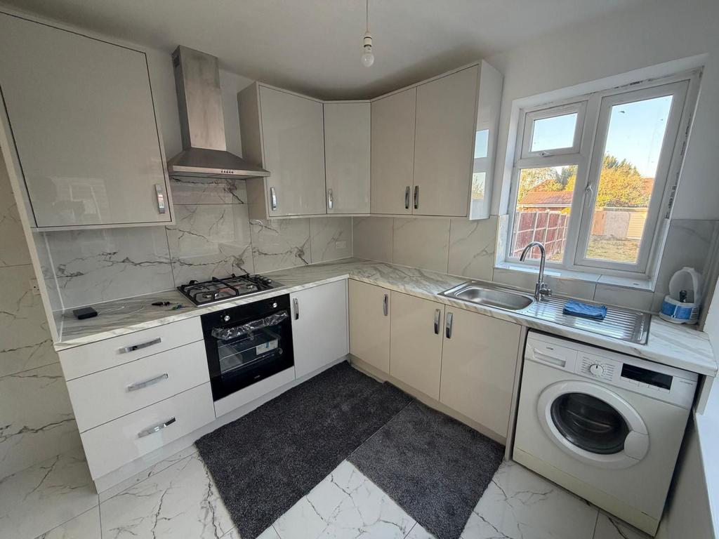 House in Greenford - View 4