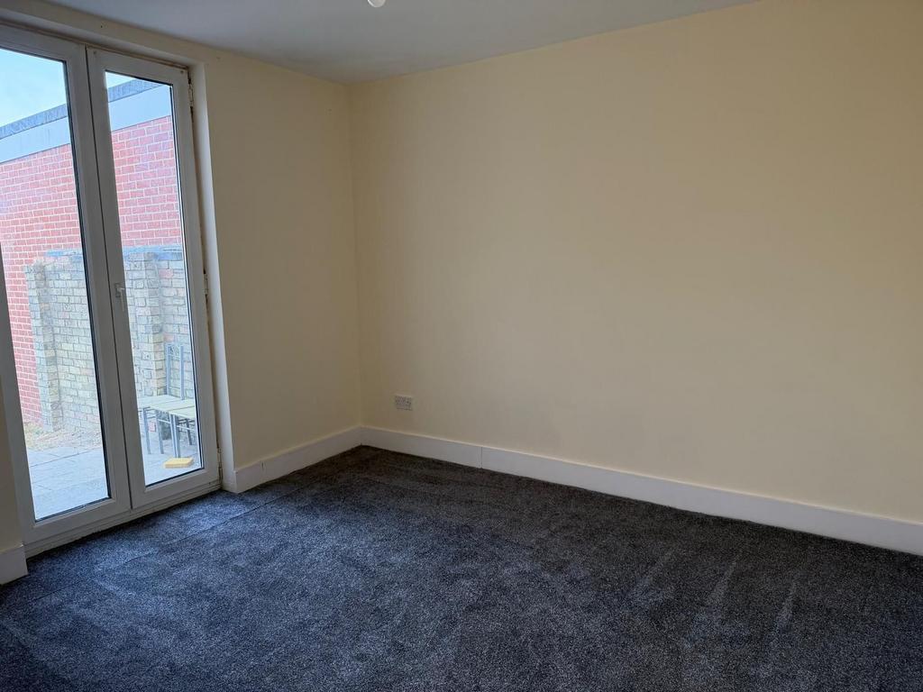 House in Greenford - View 5