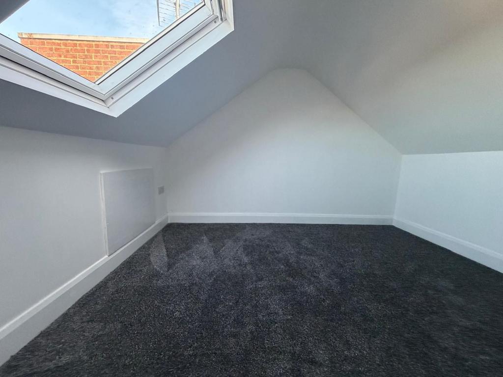 House in Greenford - More
