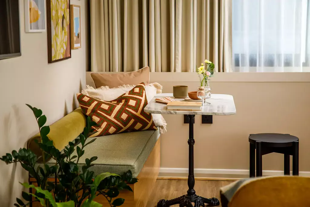 Apartment in London - View 3