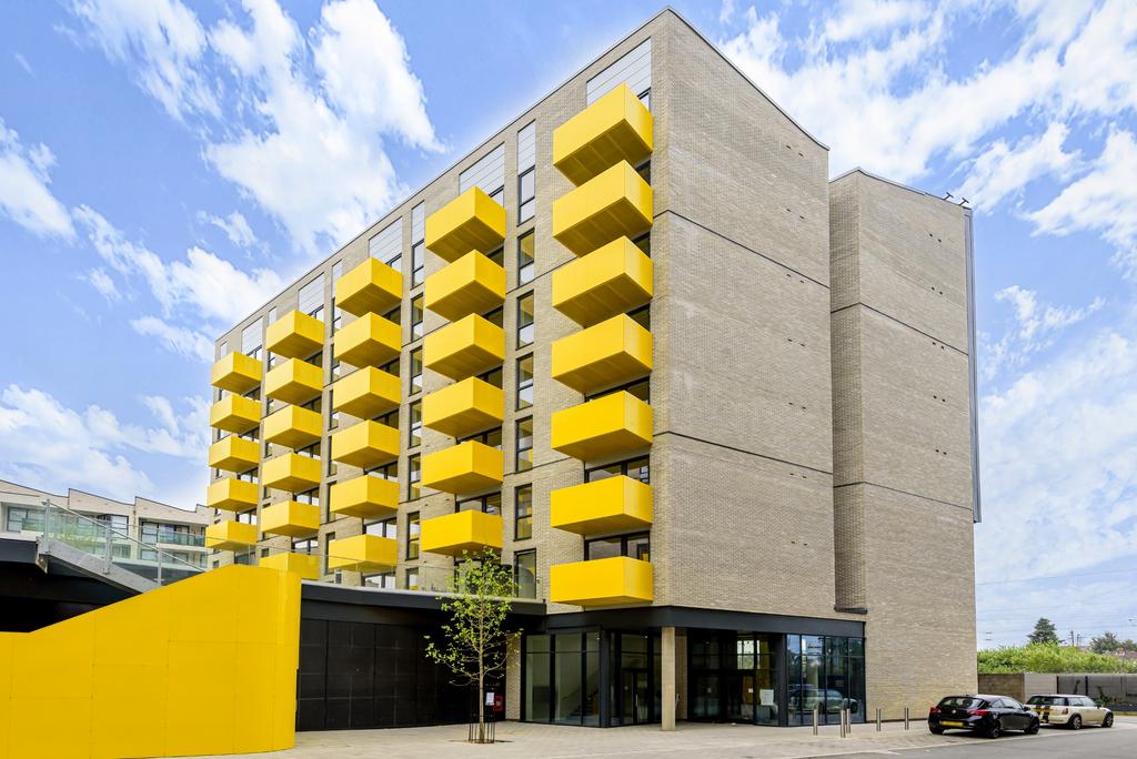 Apartment in Hayes - View 4