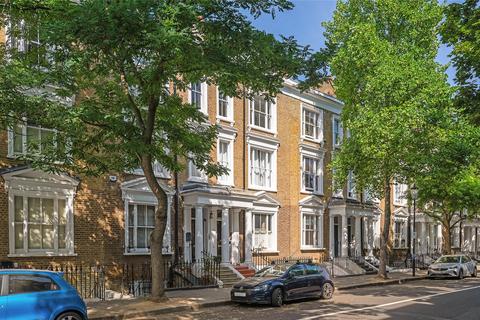Kempsford Gardens, Earl's Court, London, SW5