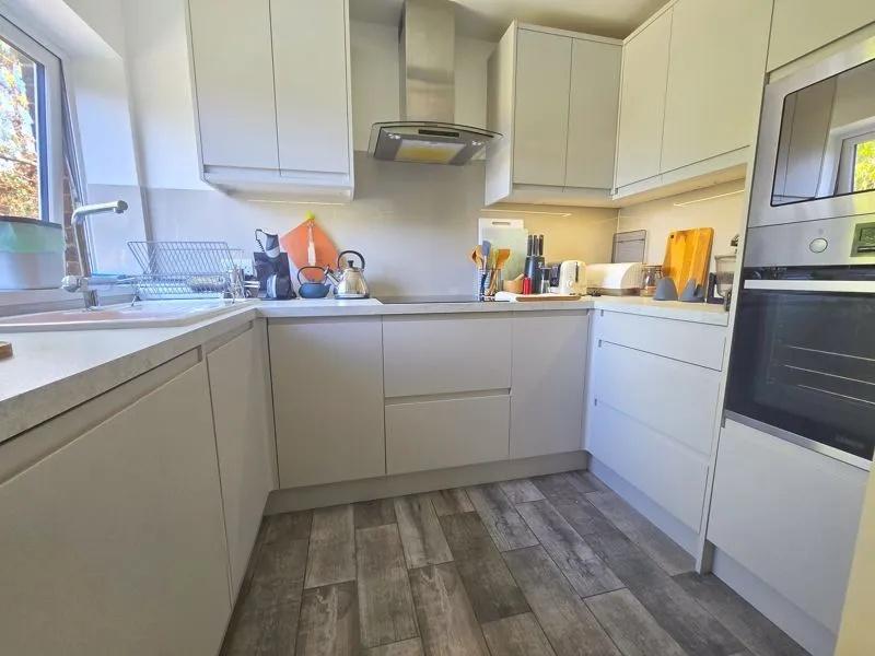 Apartment in London - View 3