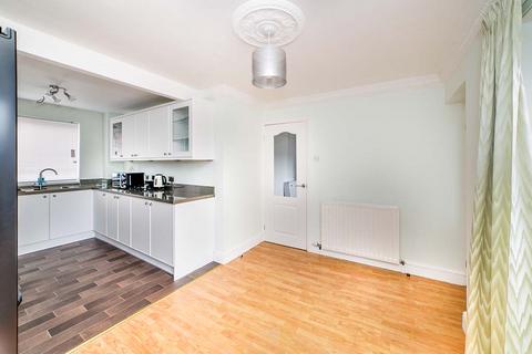 3 bedroom house to rent, Wessex Close, Tyne and Wear SR5