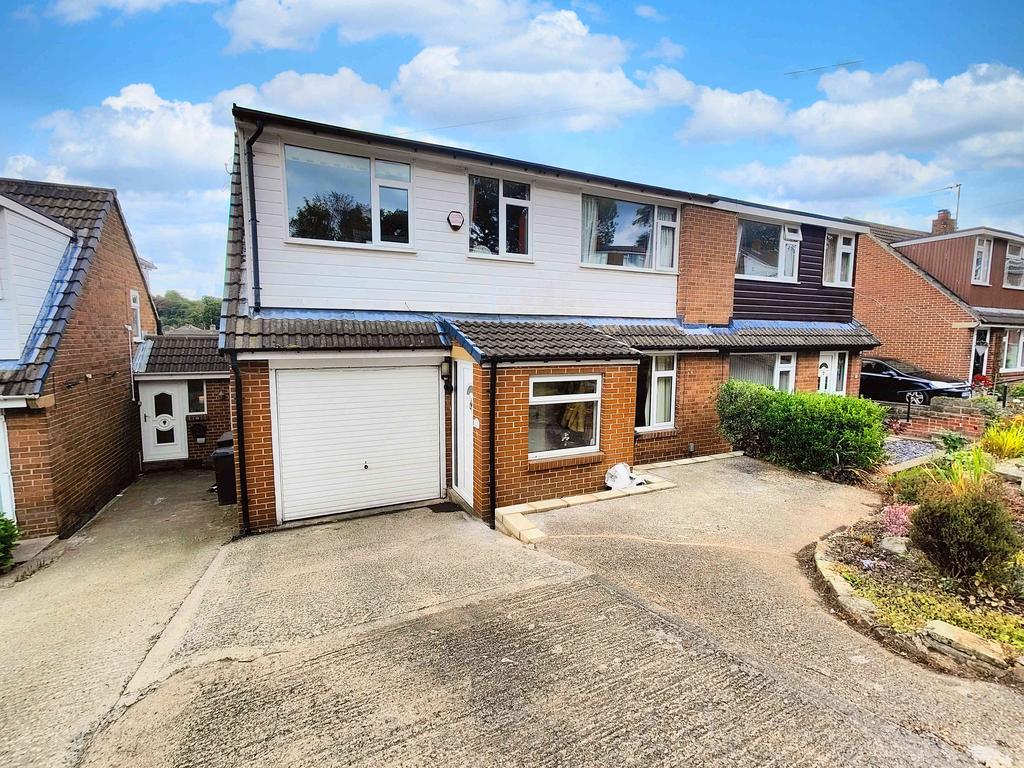 House in Brighouse, Rastrick