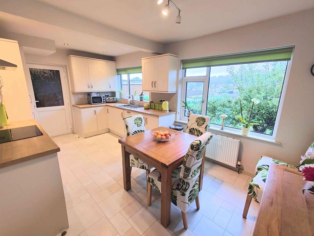 House in Brighouse, Rastrick - View 2