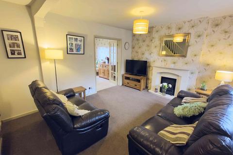 5 bedroom semi-detached house for sale, Castlefields Crescent, Brighouse HD6