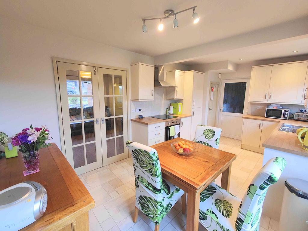 House in Brighouse, Rastrick - More