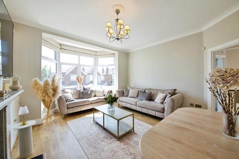 2 bedroom maisonette for sale, Oakhurst Avenue, BARNET, Hertfordshire, EN4