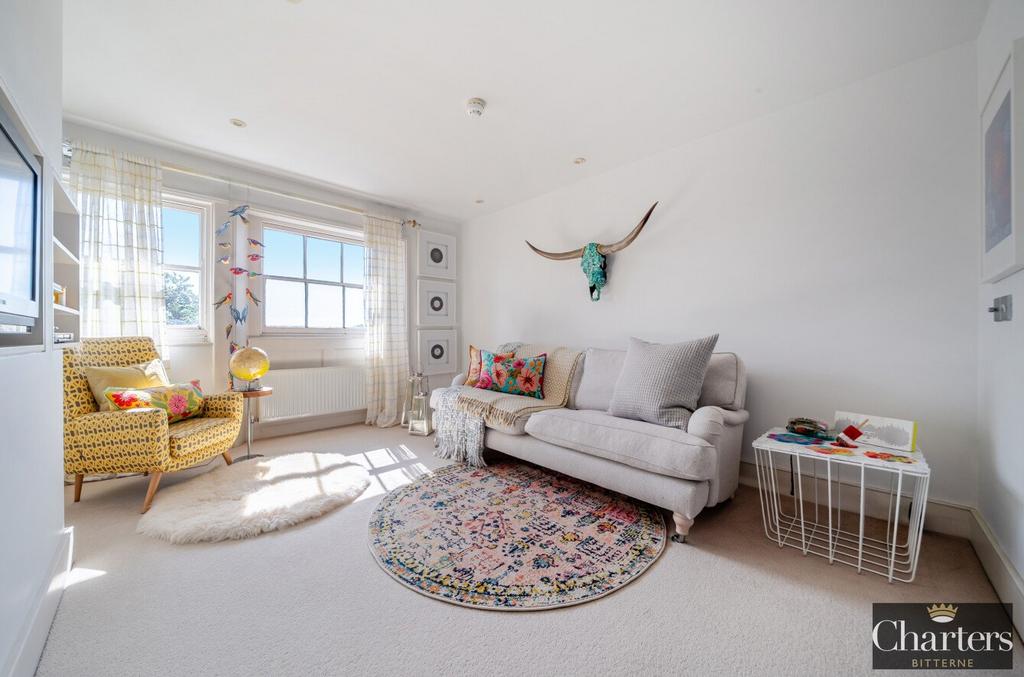 Apartment in East Sussex - View 4
