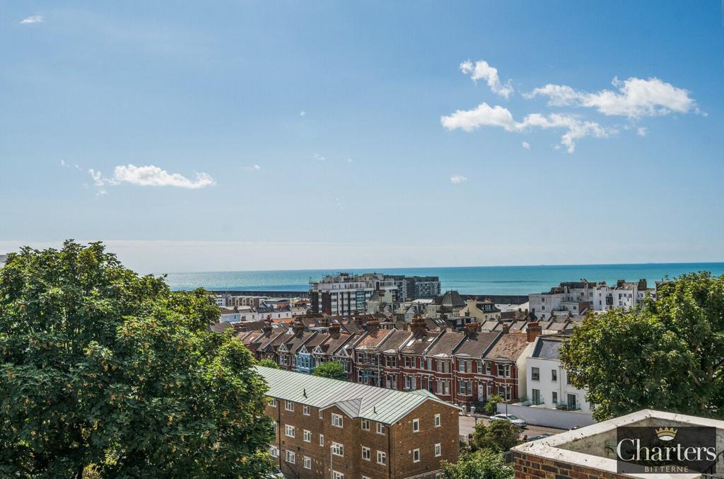 Apartment in East Sussex - More