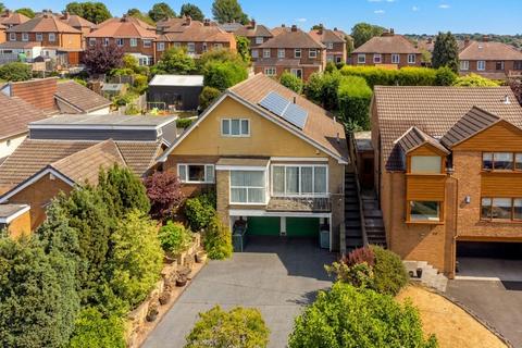 5 bedroom detached house for sale, Kempton Drive, Arnold, Nottingham