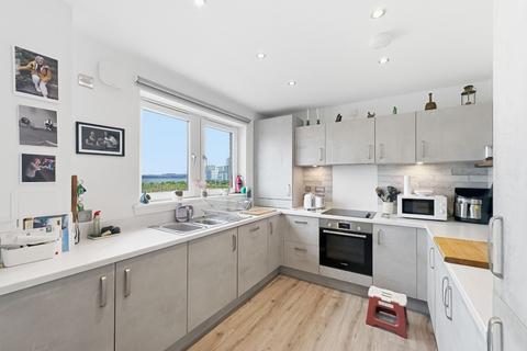 2 bedroom flat for sale, 12/8 Sandpiper Drive, Leith, Edinburgh, EH6