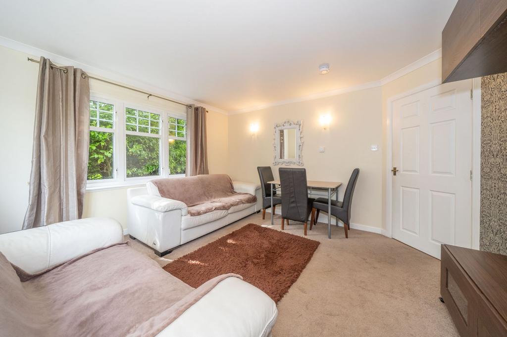 Apartment in Bathgate, West Lothian - View 2