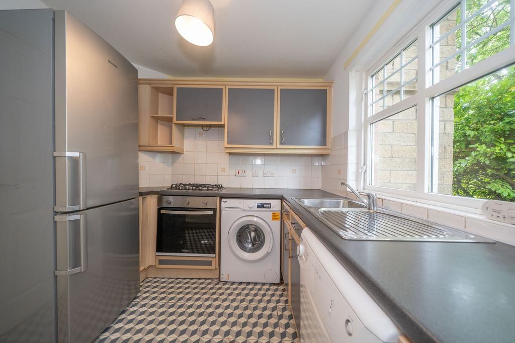 Apartment in Bathgate, West Lothian - View 3