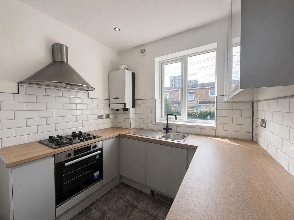 Apartment in Newcastle upon Tyne - View 5