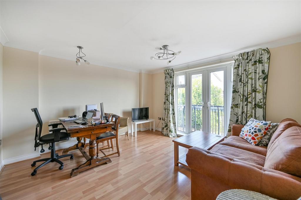 Apartment in Reading - View 2