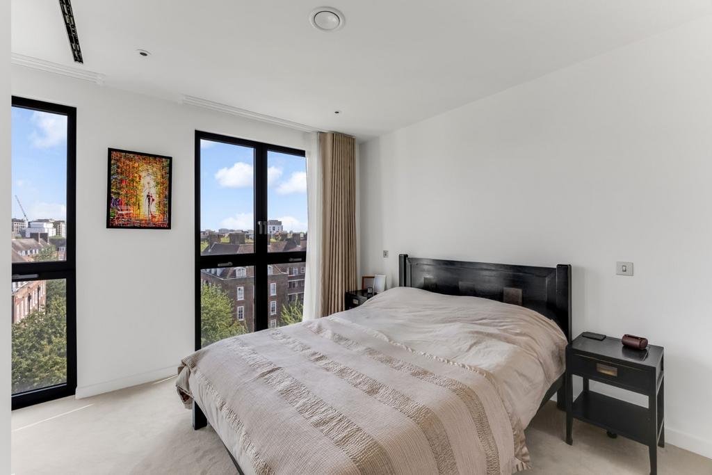 Apartment in St John's Wood, London - More
