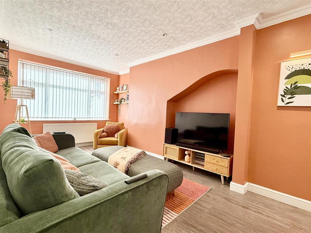House in Quinton - View 3