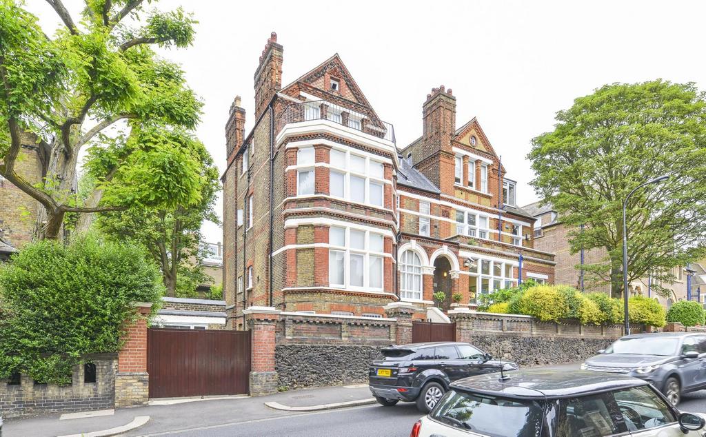 Apartment in London - View 3