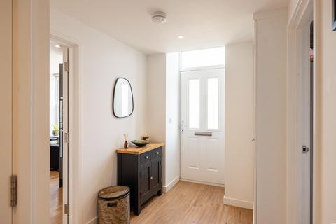 2 bedroom ground floor flat for sale, Rohais De Haut, St. Andrew, Guernsey