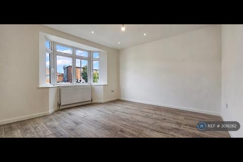 5 bedroom semi-detached house to rent, Ealing Road, Wembley, HA0