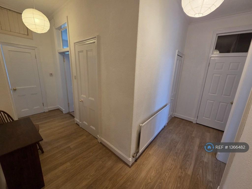 Apartment in Edinburgh - View 3