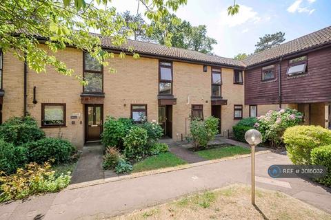 2 bedroom terraced house to rent, Inkerman Road, Knaphill, Woking, GU21