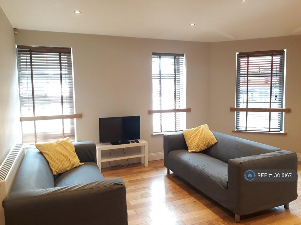 Apartment in London - View 2
