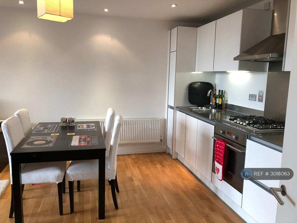 Apartment in Reading - View 2