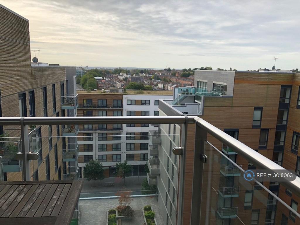 Apartment in Reading - More