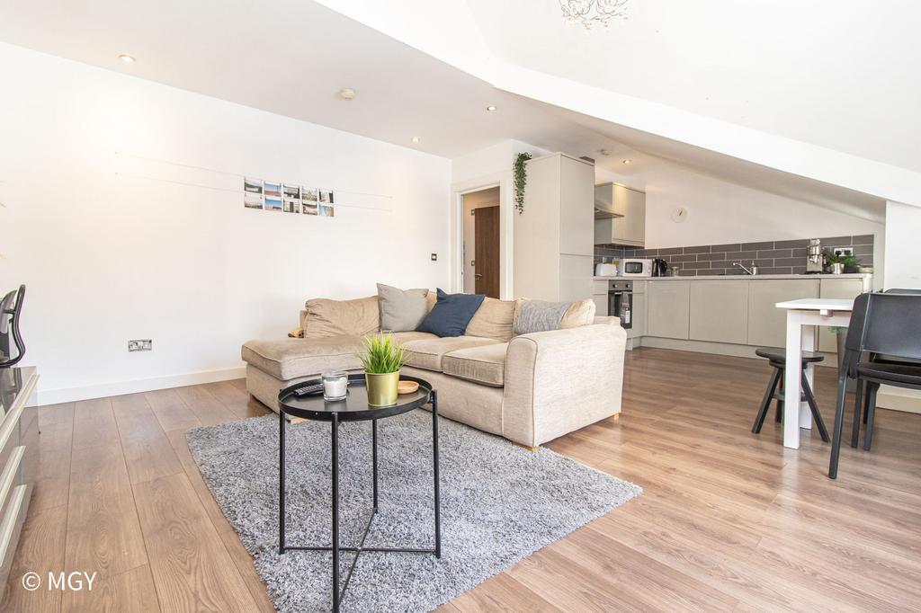 Apartment in Cardiff - View 5