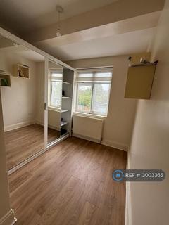 2 bedroom flat to rent, Abbotts Park Road, London, E10