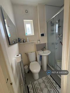 2 bedroom flat to rent, Abbotts Park Road, London, E10