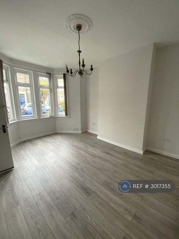Apartment in Bristol - View 2