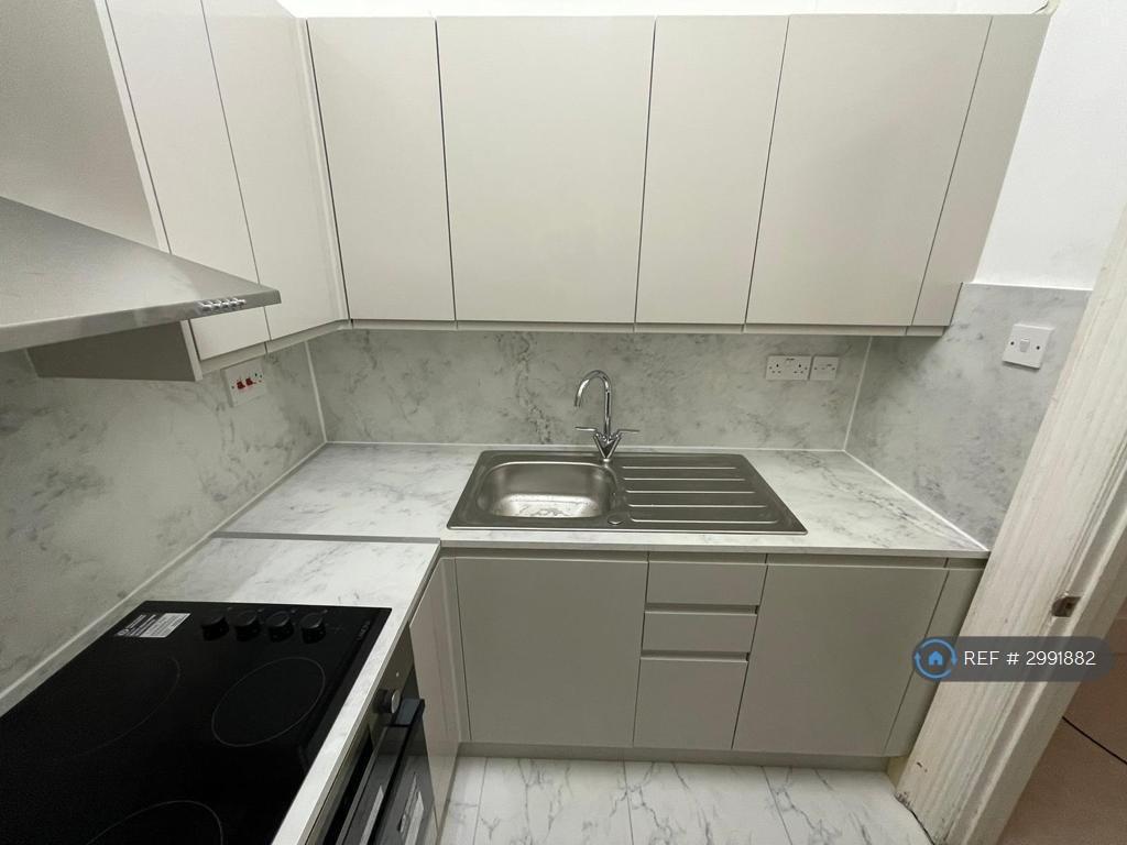 Apartment in Reading, Katesgrove, Newtown - More