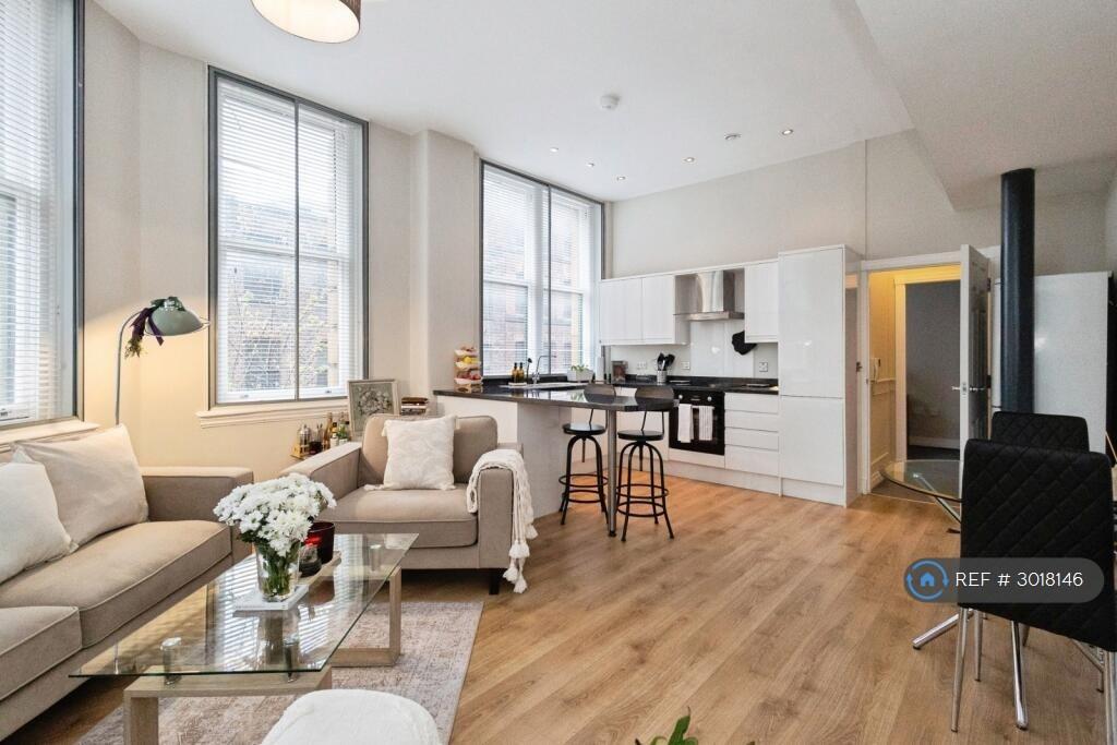 Apartment in Manchester - View 3