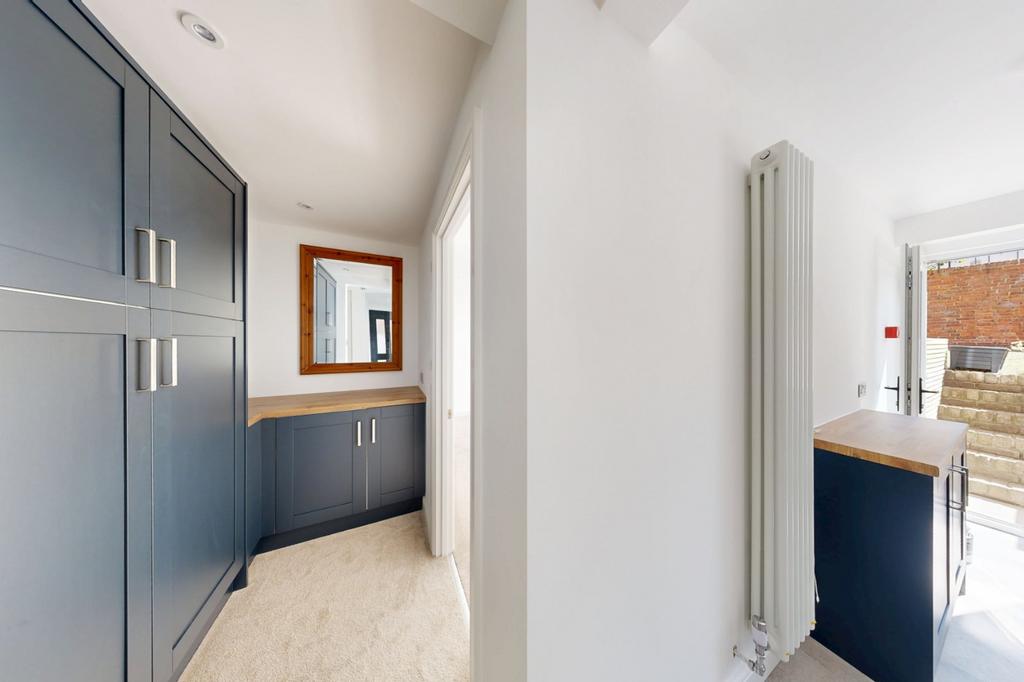 Apartment in Folkestone, Foord - View 5