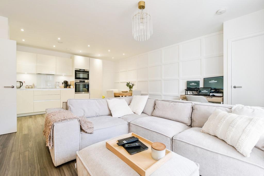Apartment in London - View 3