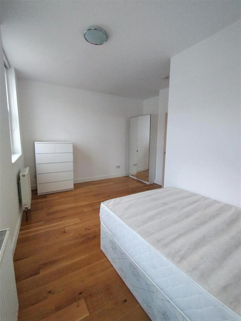 Apartment in London - View 2