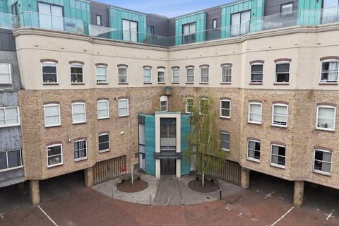 2 bedroom flat for sale, New London Road, Gemini House, CM2