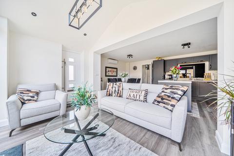 4 bedroom detached house for sale, Montgomery Avenue, Aldershot, GU11