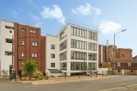 1 bedroom apartment for sale, High Street, Newmarket