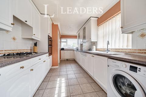 2 bedroom bungalow for sale, Kelvin Close, Tonbridge, Kent