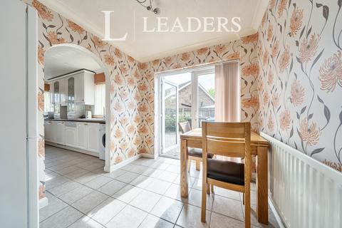2 bedroom bungalow for sale, Kelvin Close, Tonbridge, Kent
