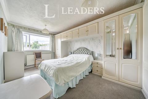 2 bedroom bungalow for sale, Kelvin Close, Tonbridge, Kent