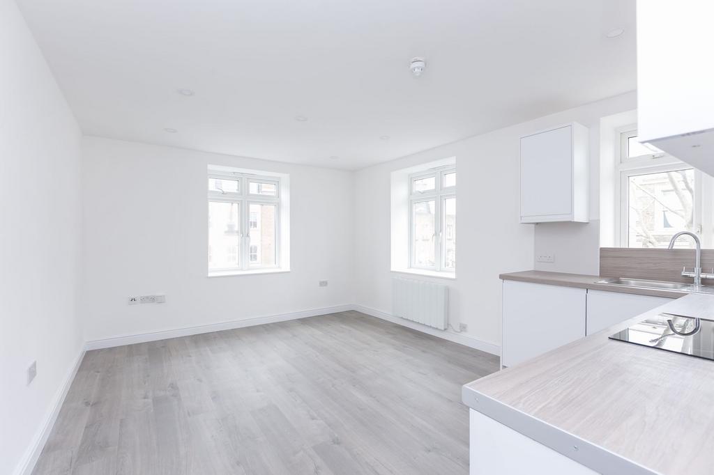 Apartment in London - View 3