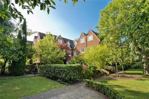 2 bedroom apartment for sale, Ormonde Place, Old Avenue, Weybridge, Surrey, KT13