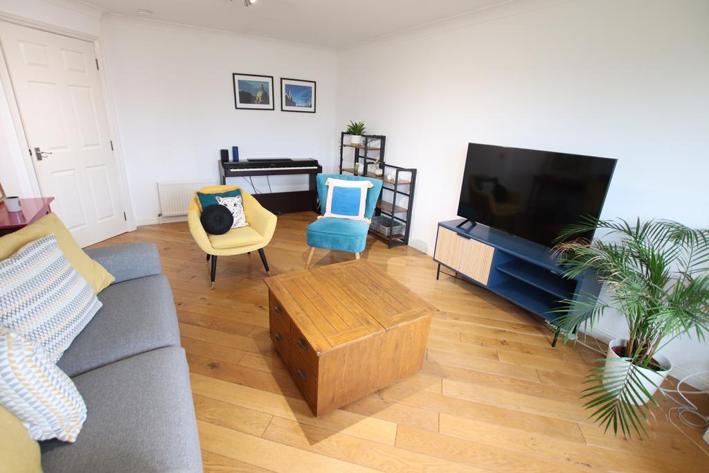 Apartment in Glasgow - View 2