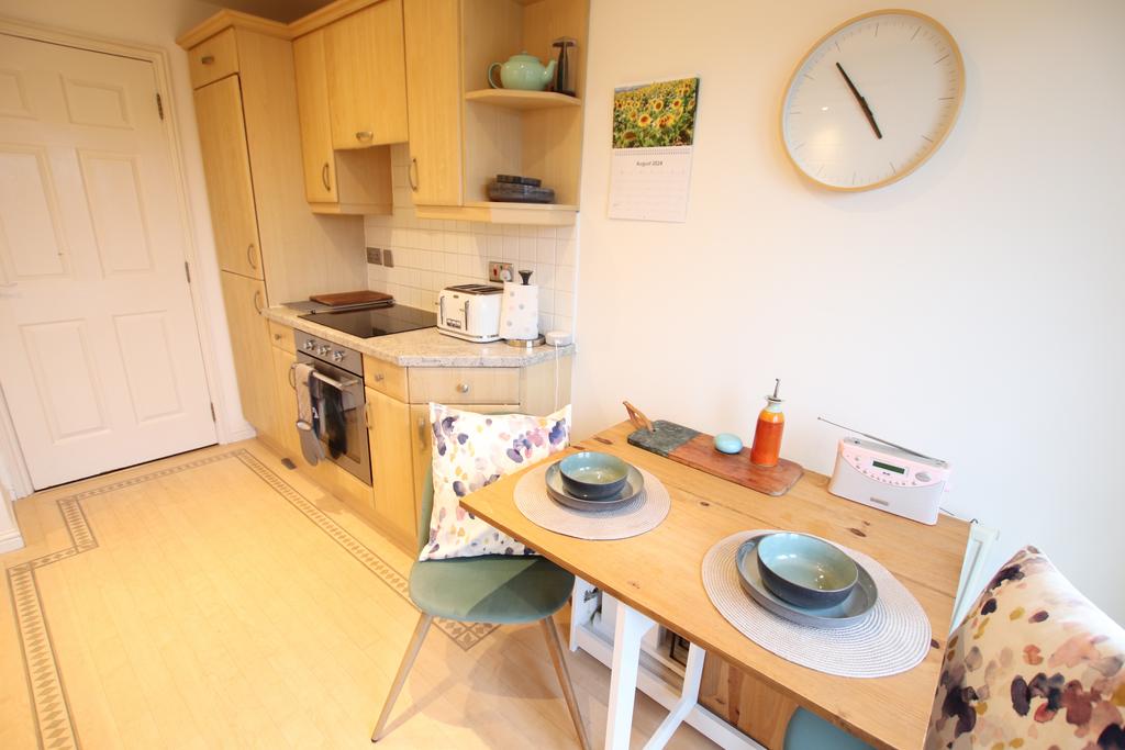 Apartment in Glasgow - View 4